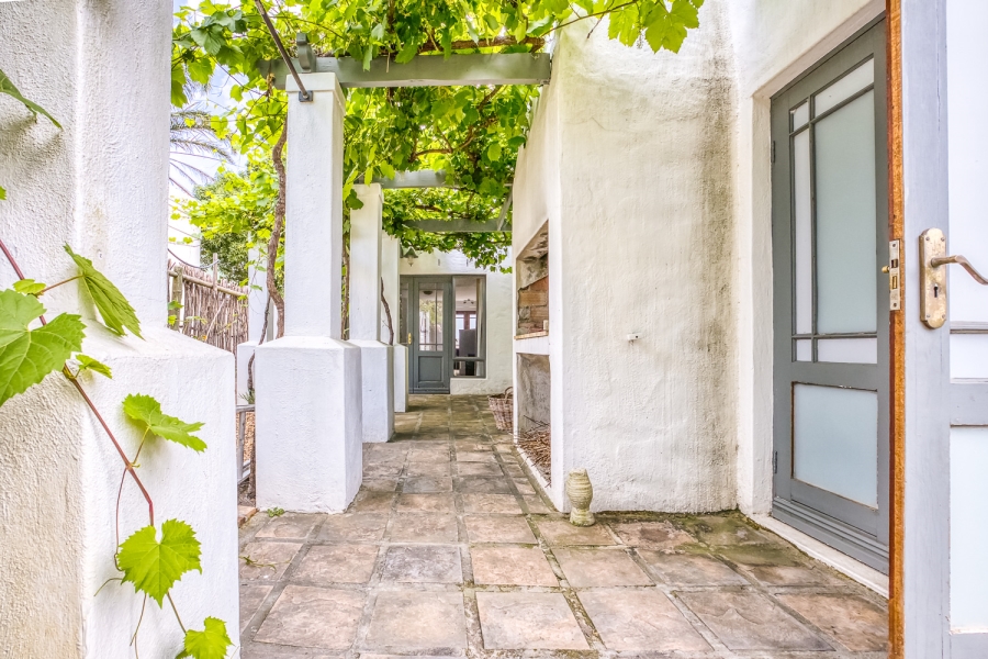 4 Bedroom Property for Sale in Zevendal Western Cape